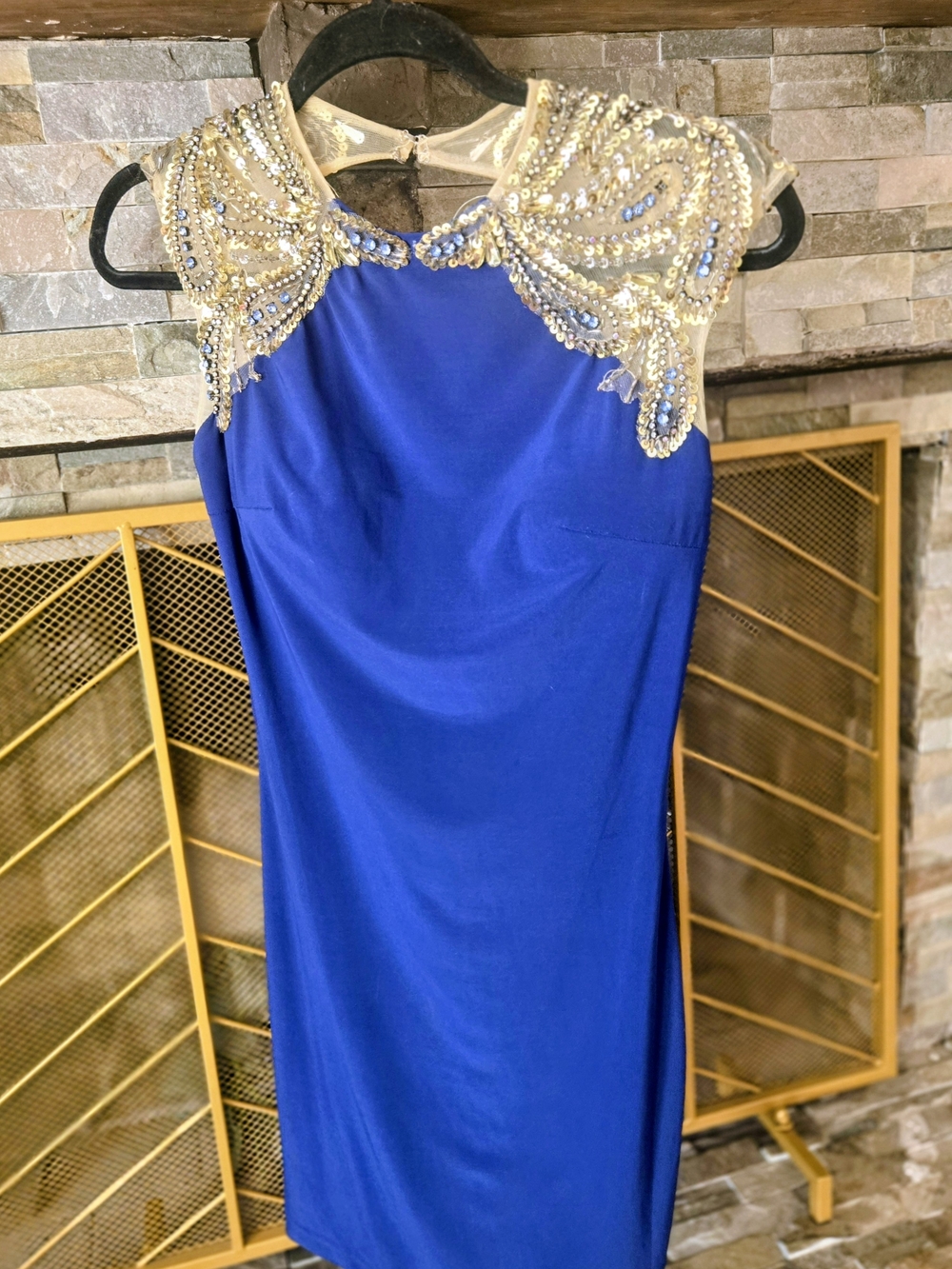 ​Mac Duggal Royal Blue Sequin Gold Embellished Sheath Dress Sz 6